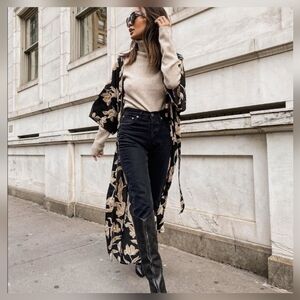 Maison Du Soir Top Kimono Womens OS Black Selena Floral‎ Kimono Boho mod 70s Art